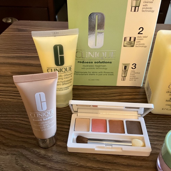 Clinique - bundle - Picture 5 of 6